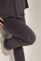 Essential Aura Grey Set